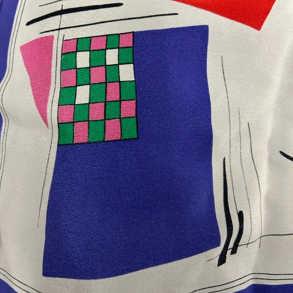 Vintage 80s/90s‎ Silky Scarf in Geometric Print